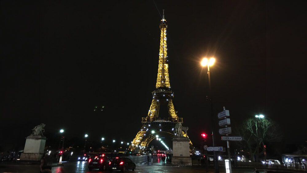 エッフェル塔の夜景その１