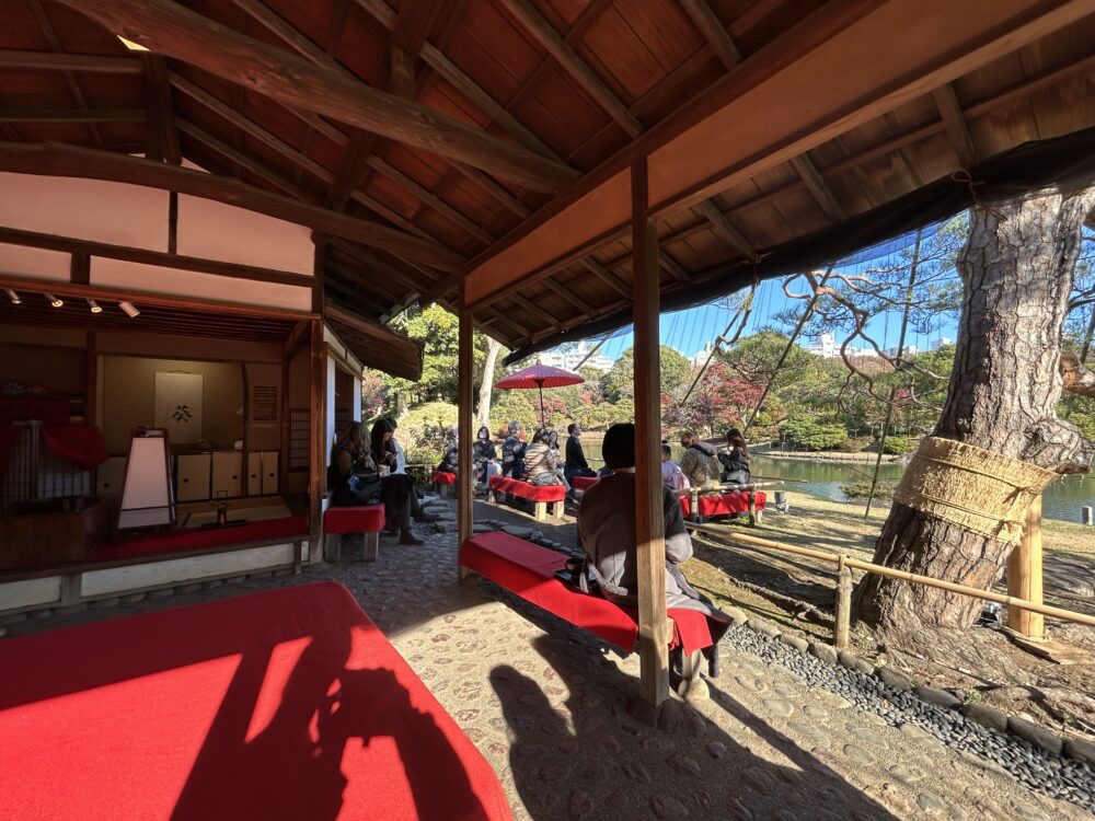 六義園の茶屋