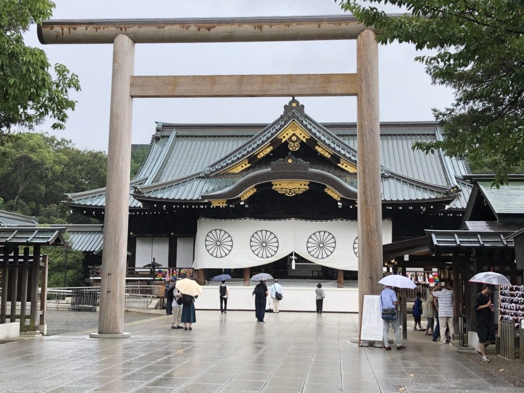 東京の名所「靖国神社」へのアクセス方法及び見どころと、混雑状況や治安についてご紹介