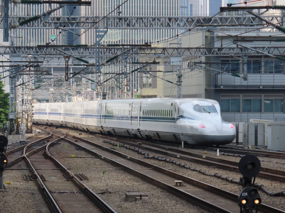 東京駅のぞみ号