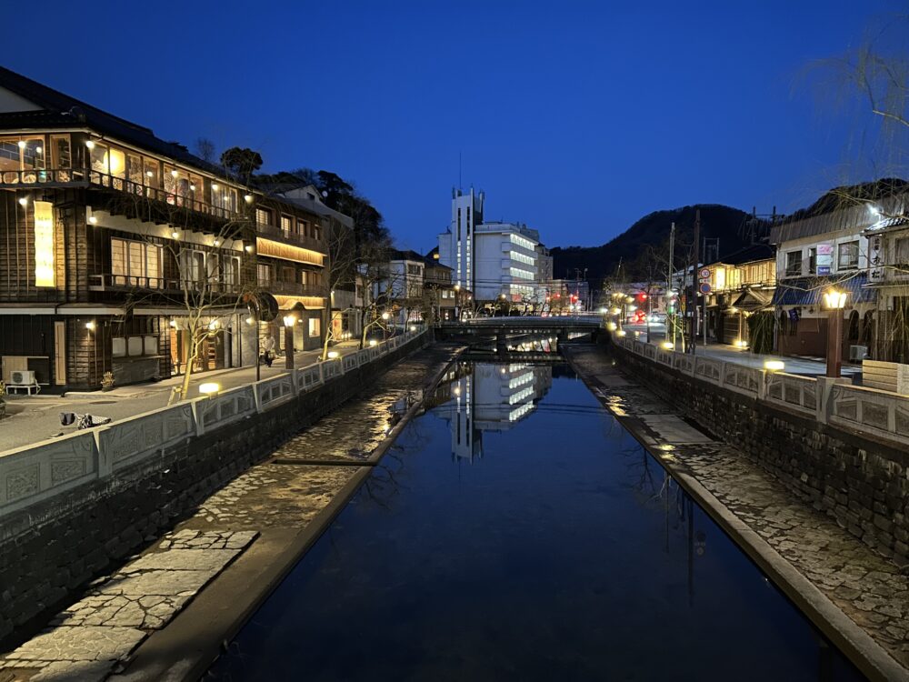 夜の城崎温泉