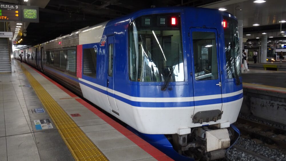 特急スーパーはくと号の貫通型先頭車両