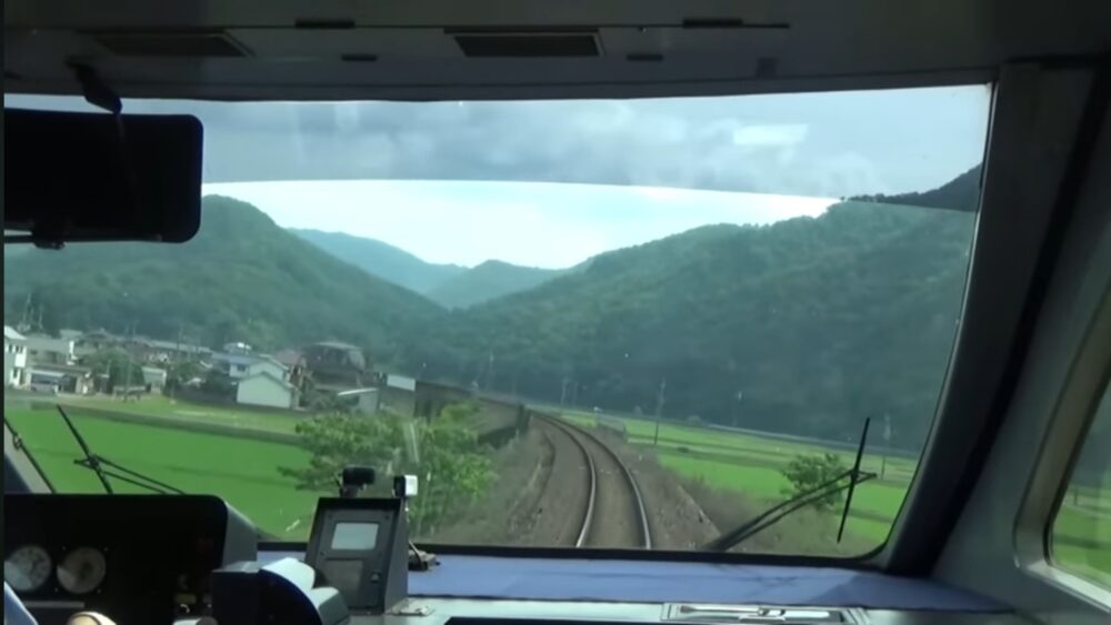 智頭線区間での前面展望その1