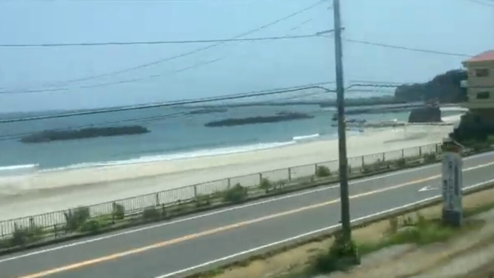 特急ひたちからの海の眺め